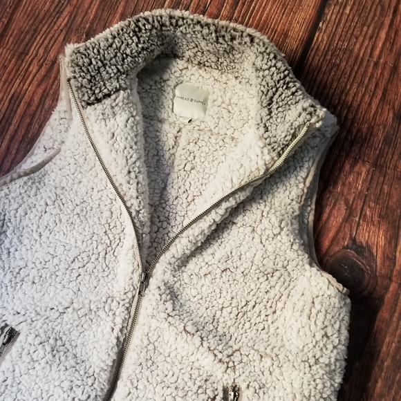 Thread & Supply Arctic Fleece Sherpa Winter Vest - Picture 9 of 15